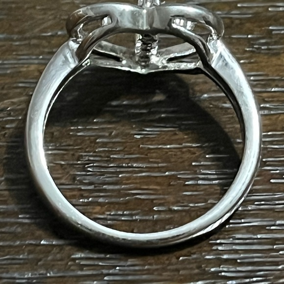 Heart Shape With Cross In Middle Fashion Ring In Size 6.5 - Picture 4 of 7